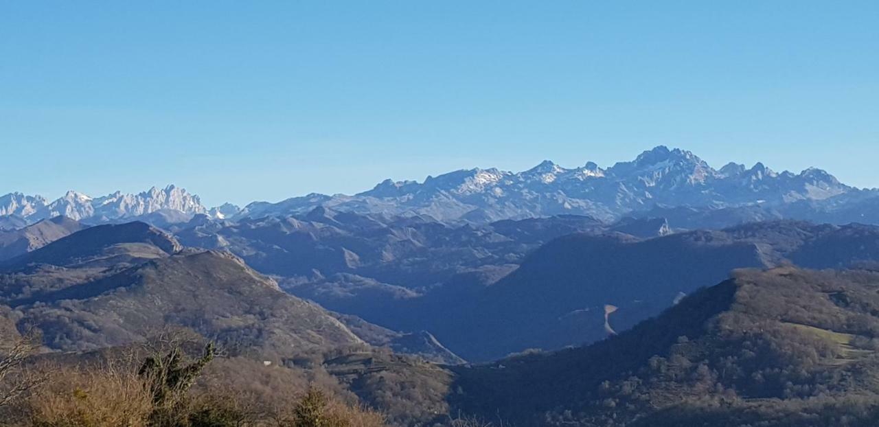 Casalacapillajelgueres Onís Buitenkant foto